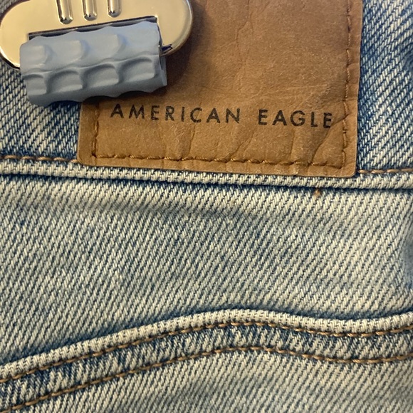 American eagle ripped jeans - Picture 3 of 7